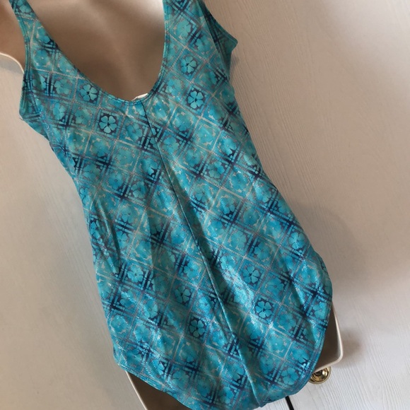 Woman’s Y2k vintage pinup sabree one piece swimsuit - Picture 9 of 12